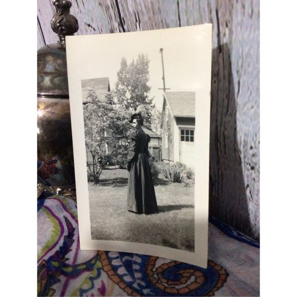 Antique Photo Lady in a Black Dress 5” x 3” Mourning Dress - Picture 11 of 11